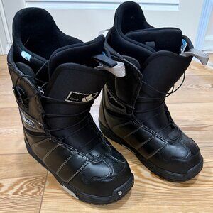 Burton Mint Imprint Snowboard Boots Women's Size 10 Black w/ TrueFit Liner